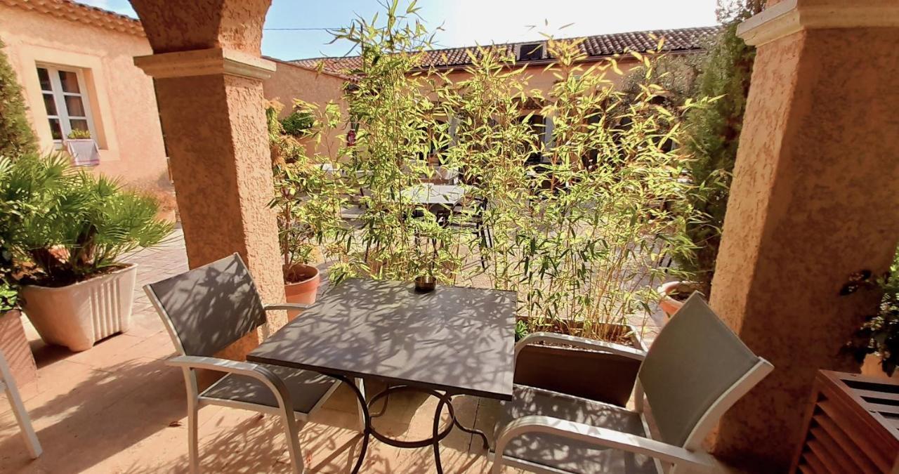 Le Fabian Des Baux Hotel Exterior photo