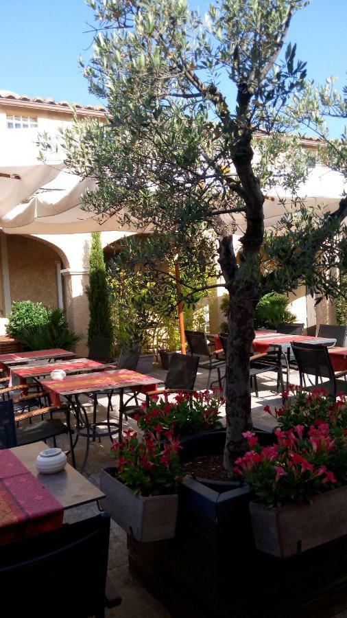 Le Fabian Des Baux Hotel Exterior photo